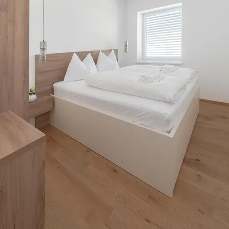 Amaria Downtown 3*